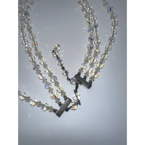 1950s vintage triple 3 strand faceted aurora borealis glass beaded necklace - Picture 5 of 10